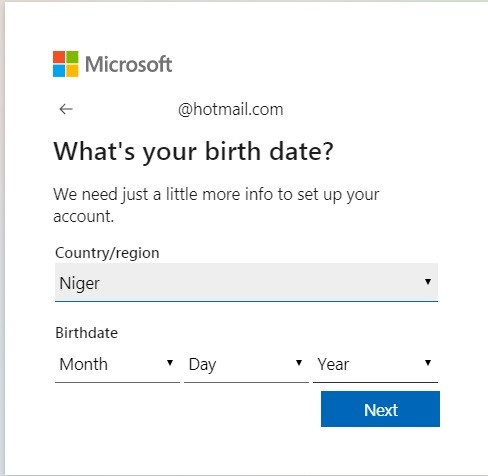 تعبئة تاريخ الميلاد للتسجيل في هوتميل Hotmail